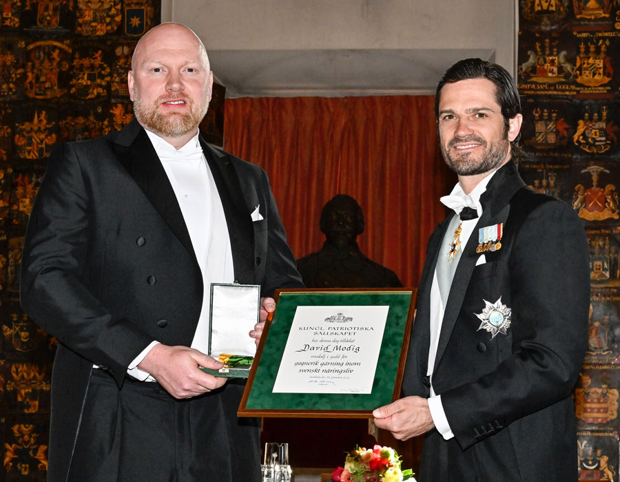H.R.H Prince Carl Philip awarded eight recipients the Swedish Royal Patriotic Society Business Medal award for outstanding entrepreneurship 2023 at the Swedish Royal Patriotic Society annual celebration on May 8th at Riddarhuset in Stockholm. David Modig received the award for refining the products of a traditional Swedish workshop company and taking them out into the world.
